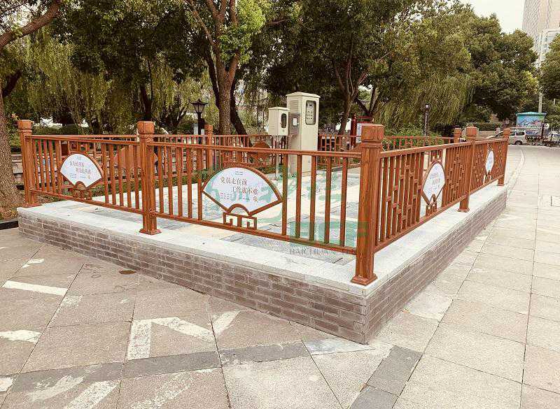 道路防護欄的安裝的原則問題 道路防護欄的安裝的原則問題